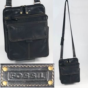 Fossil  crossbodyI leather black   bag